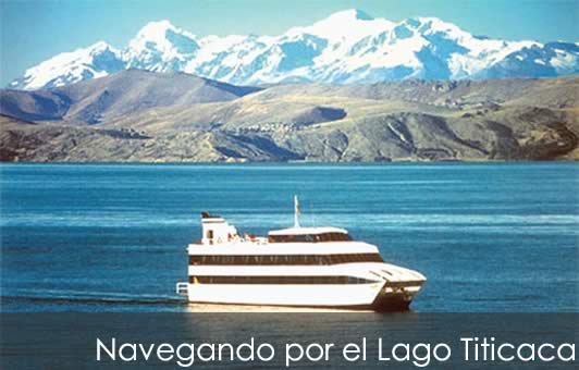 Catamarán por el Lago Titicaca